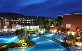 Lake Buenavista Apart Hotel & Suites